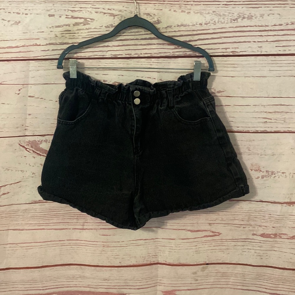 Princess Polly high waist elastic waist shorts